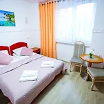 Kwatera prywatna Róża Pokoje&apartamenty *