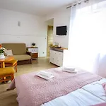 Kwatera prywatna Róża Pokoje&apartamenty Łeba