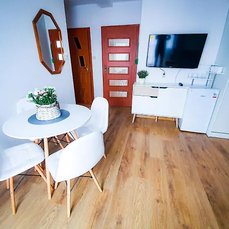 Roza & בית אירוח