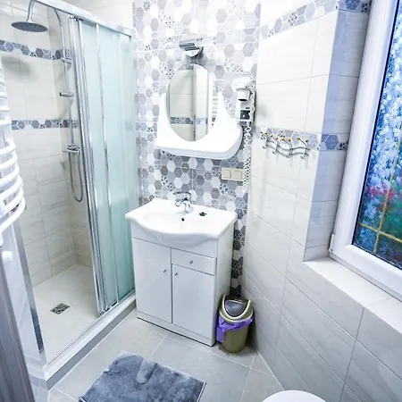 Roza & בית אירוח *