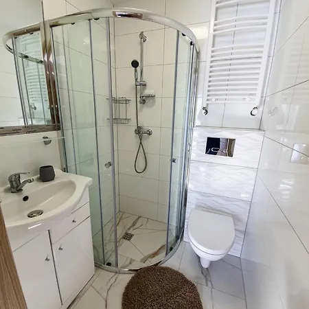 Roza & בית אירוח *