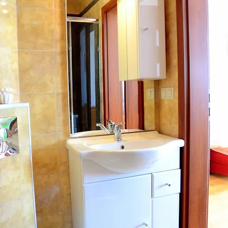 Roza & בית אירוח וובה