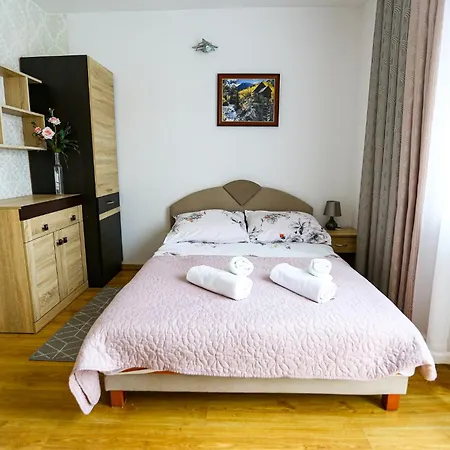 Róża Pokoje&apartamenty Kwatera prywatna *