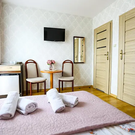 Kwatera prywatna Róża Pokoje&apartamenty *