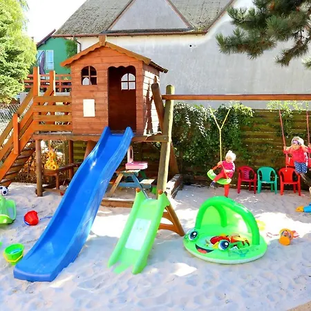 Róża Pokoje&apartamenty * Leba