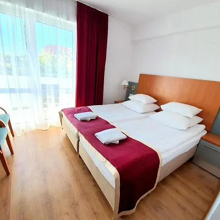 בית אירוח Roza & וובה