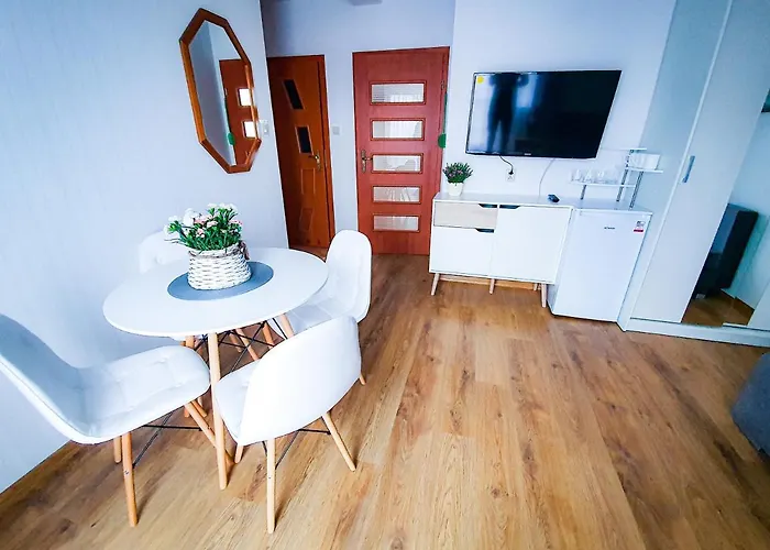 Roza & Δωμάτια σε οικογενειακή κατοικία