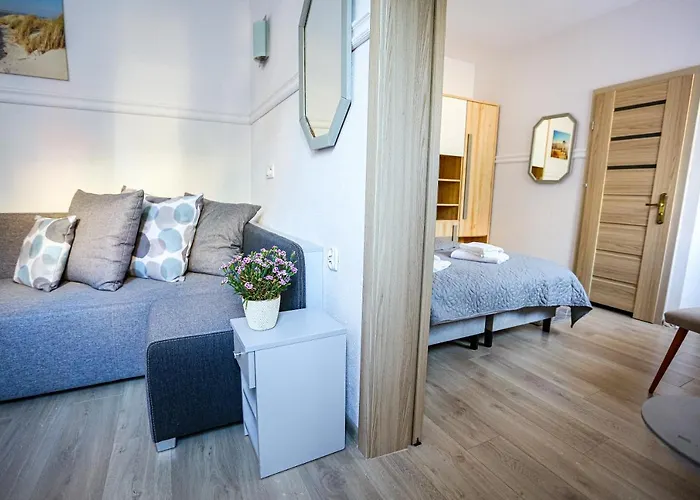 Roza & Δωμάτια σε οικογενειακή κατοικία Łeba