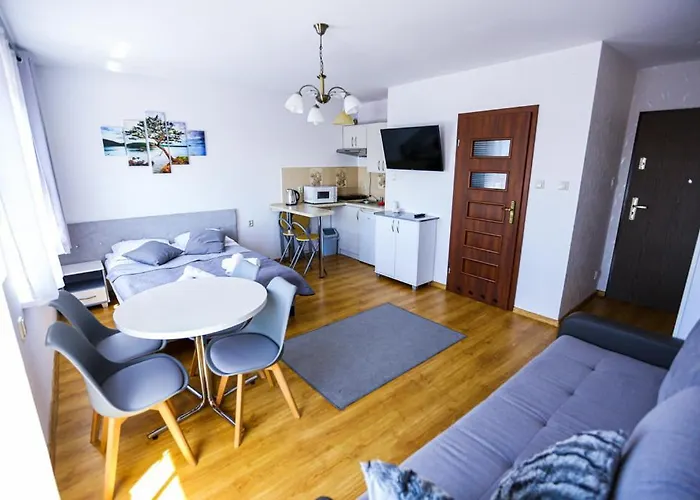 Séjour chez l'habitant Roza & *